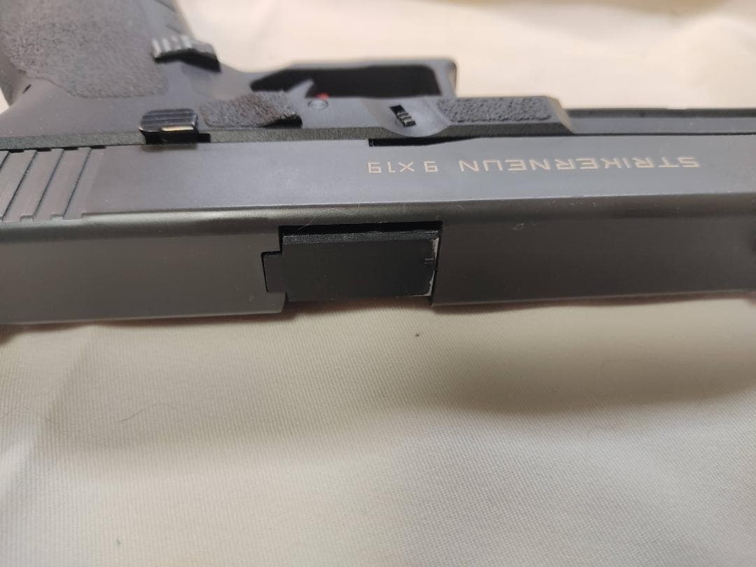 Carbon8 STRIKER 9 カーボネイト ストライカー9 Co2ガスガン