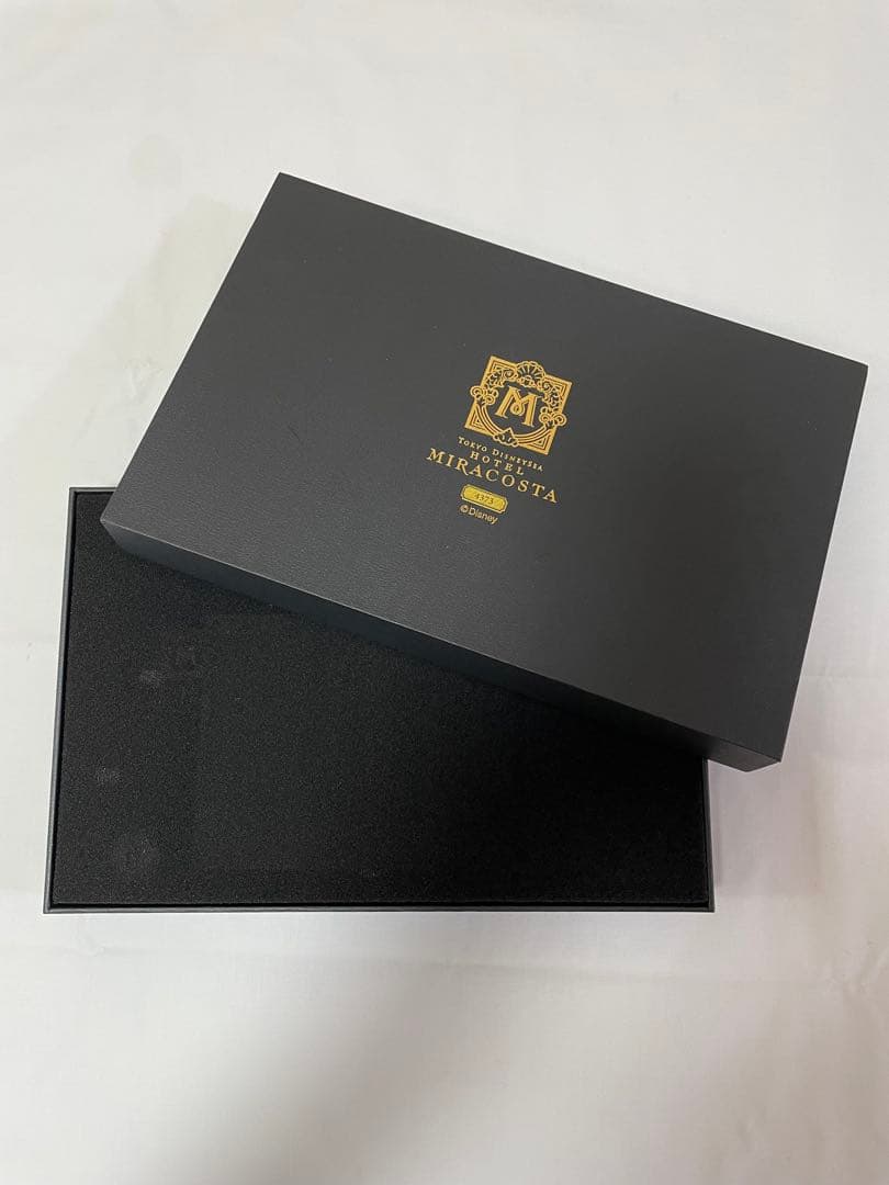 ディズニーシー　ホテルミラコスタ　宿泊者限定　本革キーケース