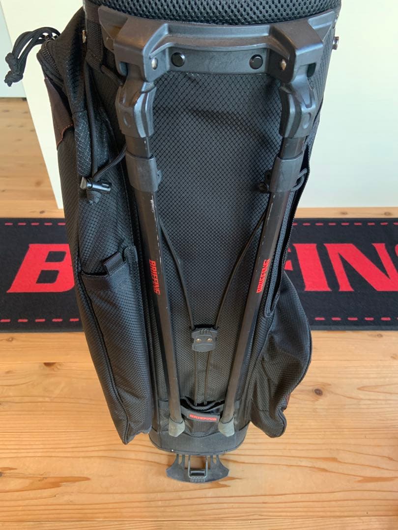 BRIEFING ゴルフキャディバッグ ネームプレート付ヘッドカバーセット