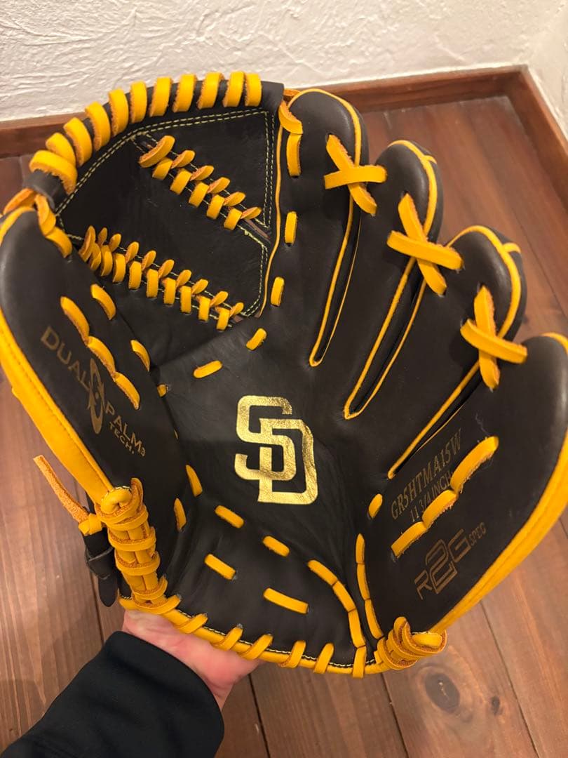 ローリングス　ハイパーテック　軟式　投手　パドレス