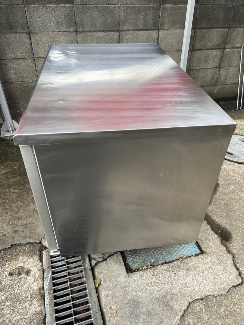 2017年 ホシザキテーブル形冷凍冷蔵庫