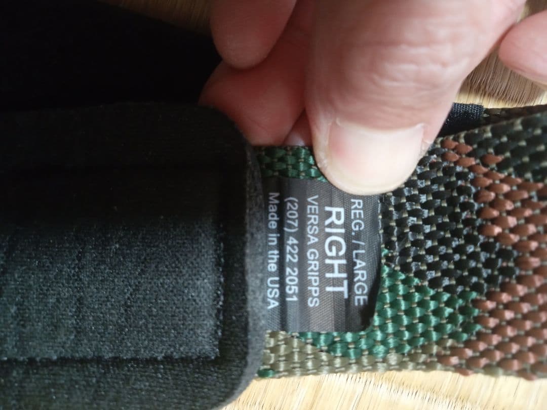 R/Lサイズ VERSA GRIPPS PRO 迷彩　バーサグリップ