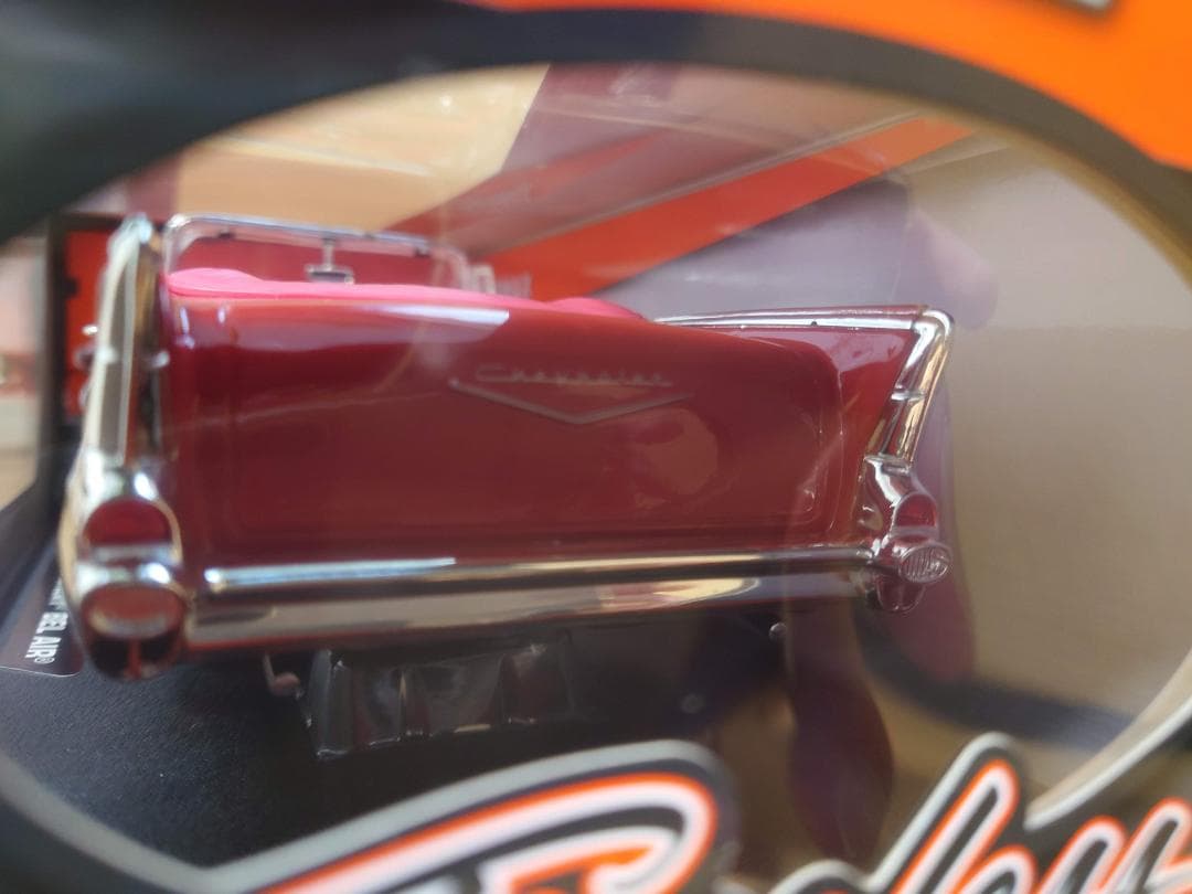 1/18 シボレーベルエアコンバーチブル レッド 1957 Chevy MM製