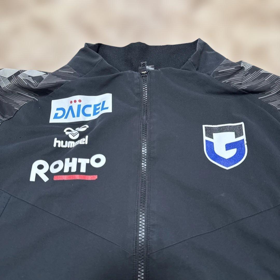 み*り様 ガンバ大阪 支給品 ウォーマーhummel ブラック