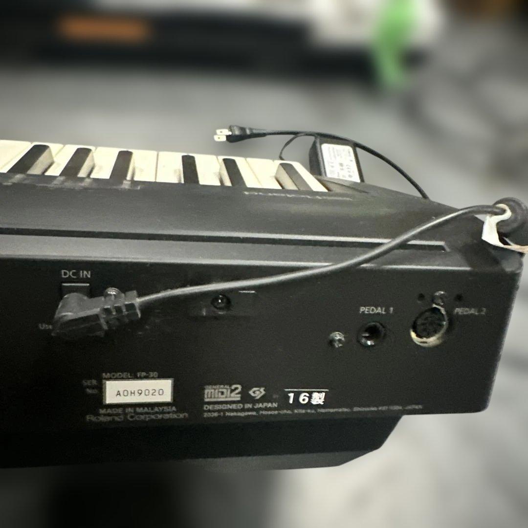 ①ローランド電子ピアノ「FP-30」シリーズ2016年製