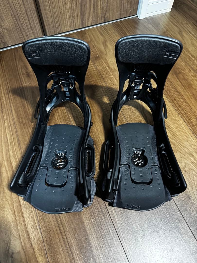 【新品同様】Burton Step On CARTEL X EST M size