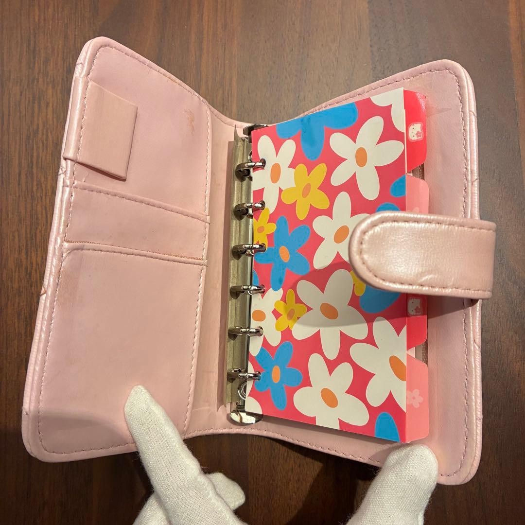 超レア！ハローキティ キルティング手帳型ケース