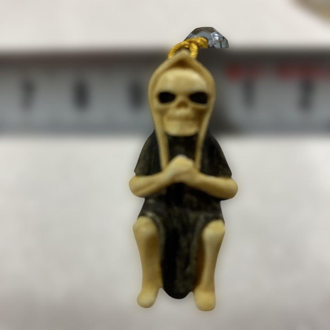 天然素材　地獄使者　彫刻　根付　提げ物