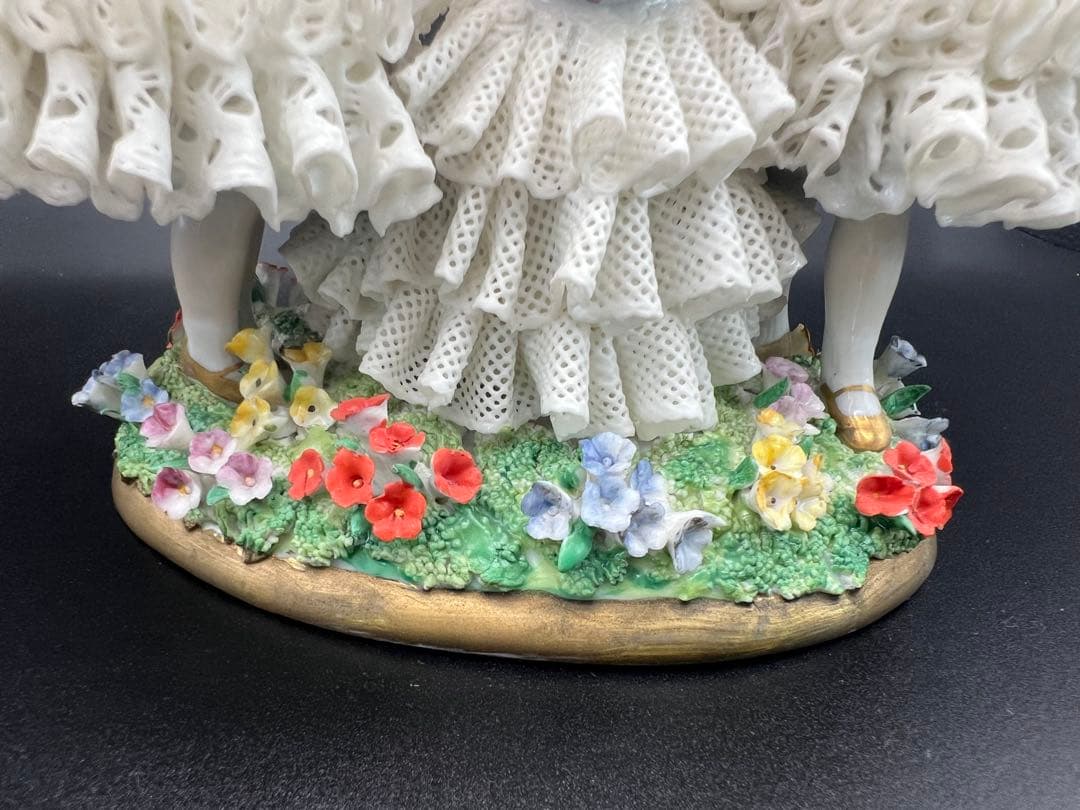 陶器製 三人の少女 フィギュア