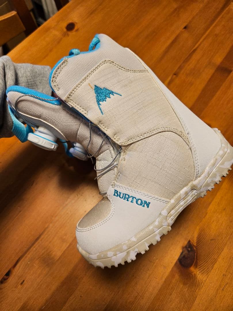 Burton Grom Boa 子ども用スノーボードブーツ 11C