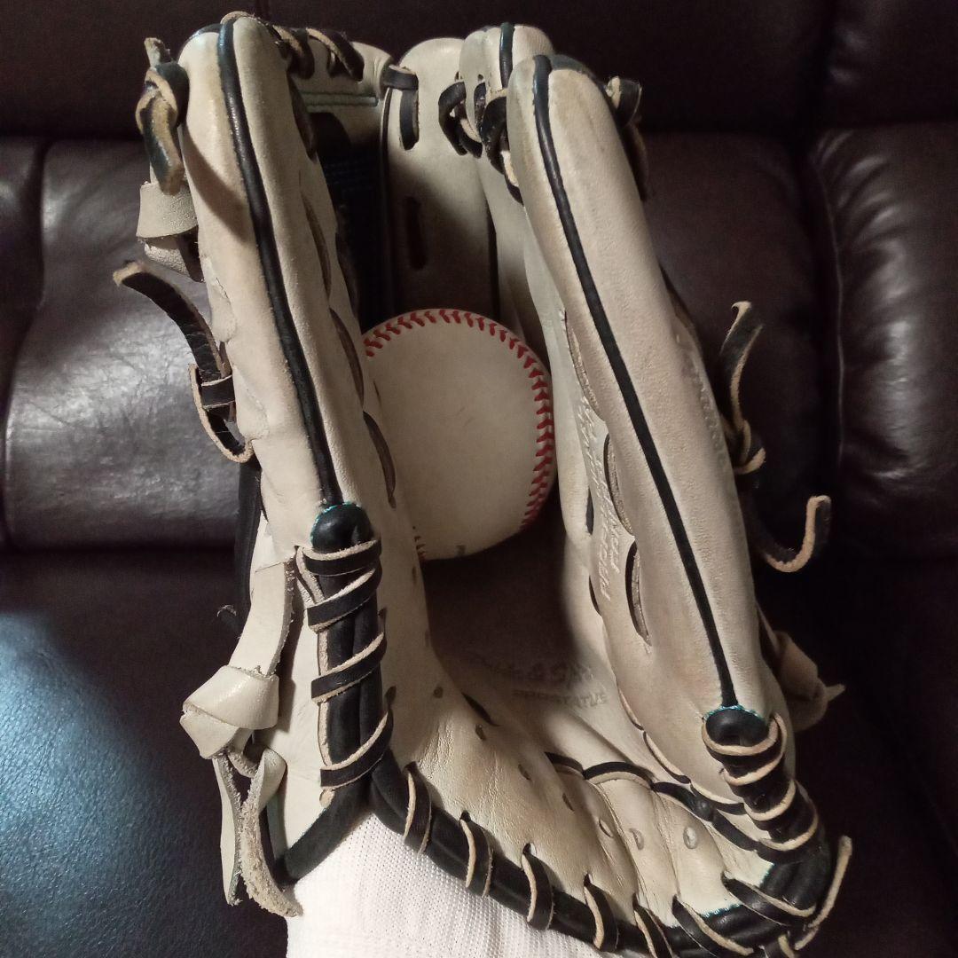 ZETT プロステイタス 軟式グローブ ホワイト/ブラック　源田モデル　内野手用