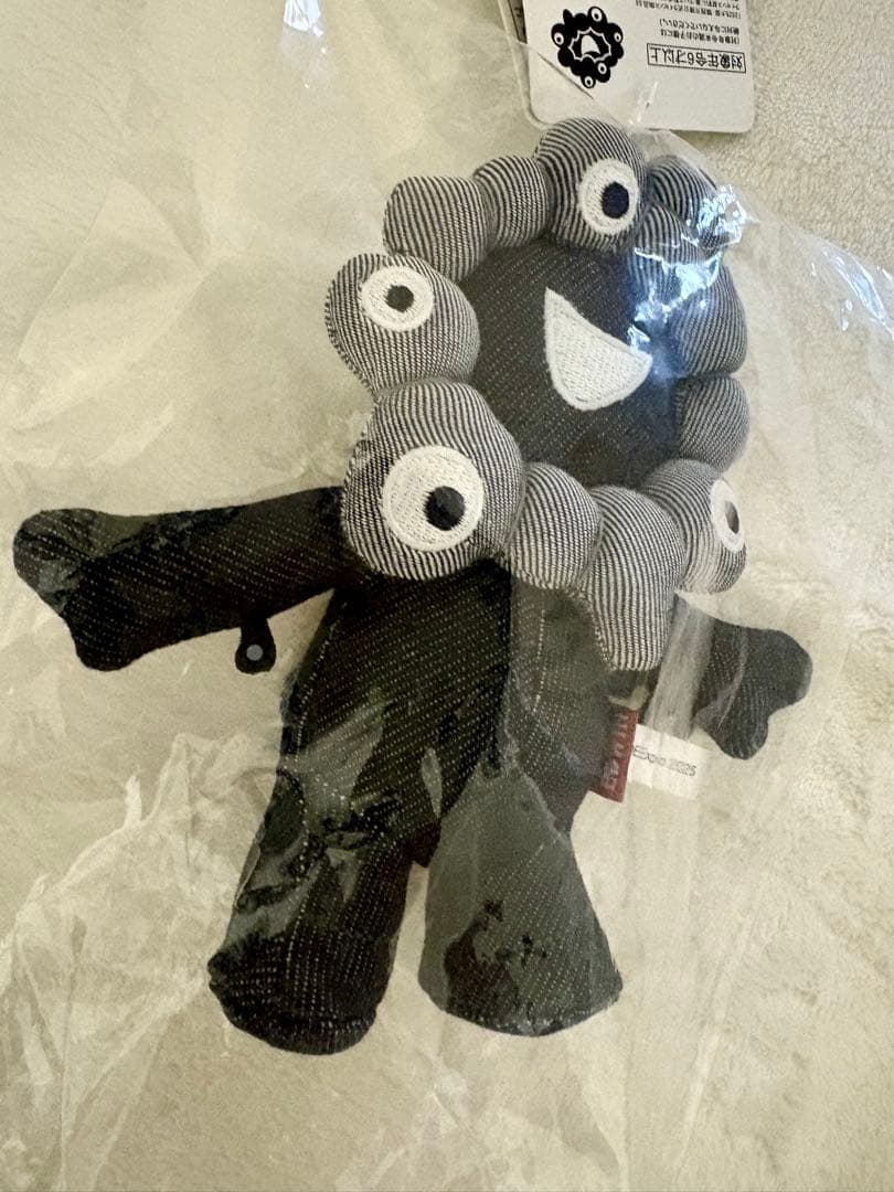 ミャクミャク　EDWINコラボ