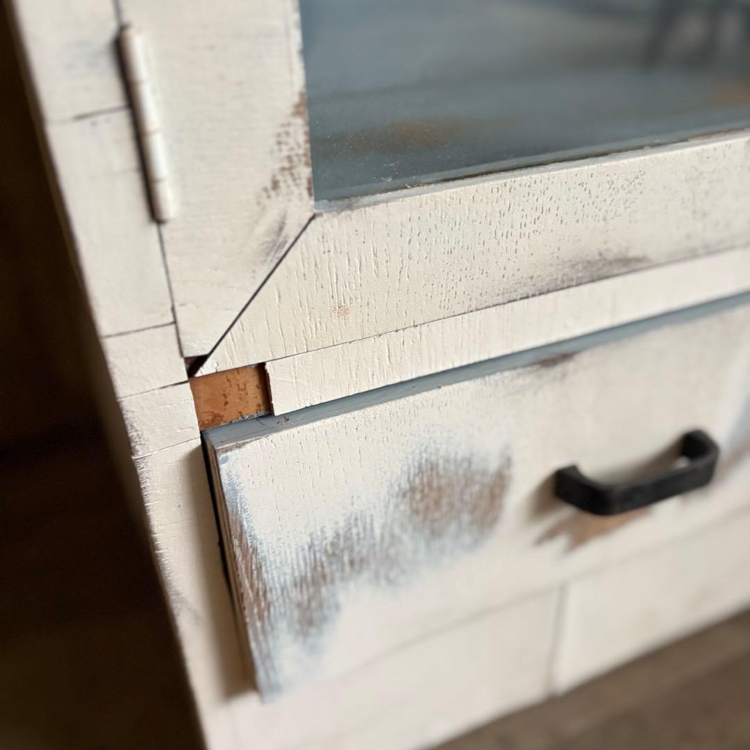 シャビーシック　ヴィンテージ　キャビネット