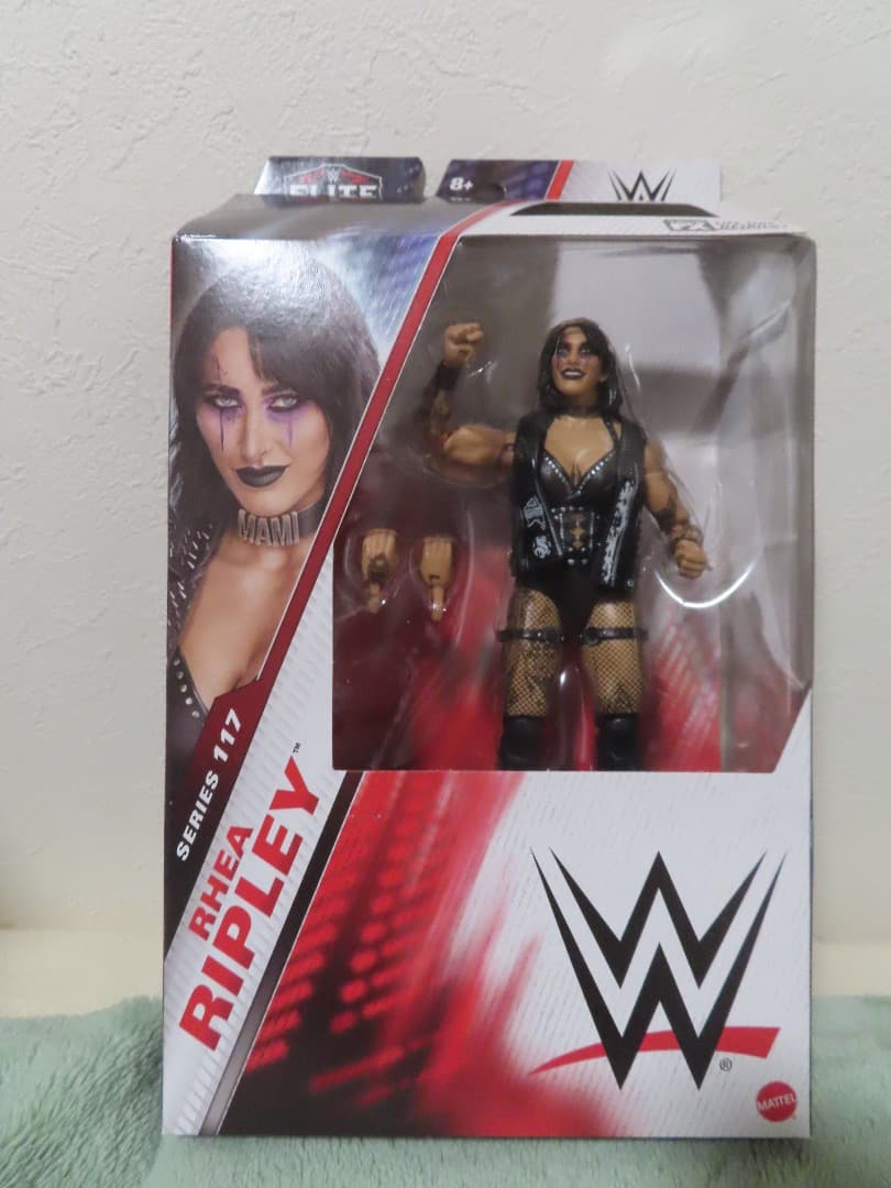 WWE Rhea Ripley フィギュア シリーズ17