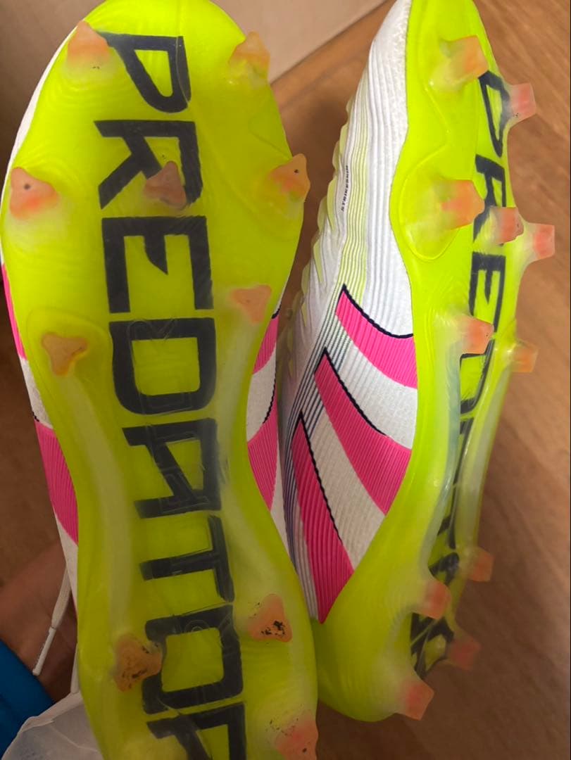 シューズ adidas PREDATOR FG