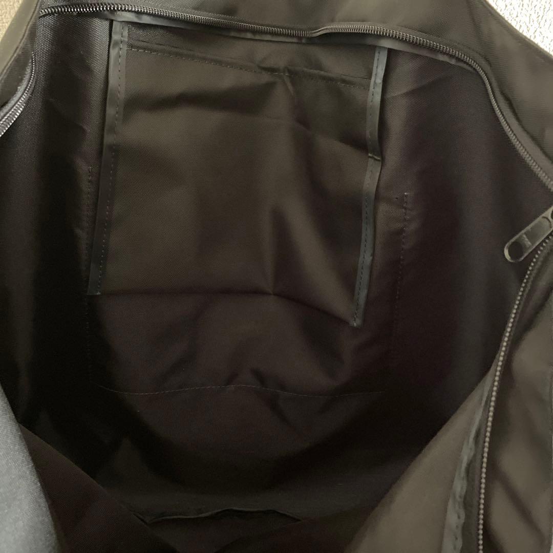 東京ディズニーランド　ファスナー付　トートバック