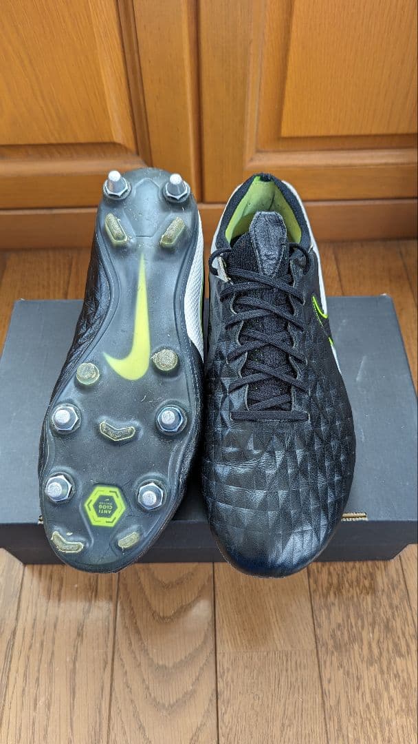 ナイキ ティエンポレジェンド8 SG ACC　サッカースパイク　NIKE