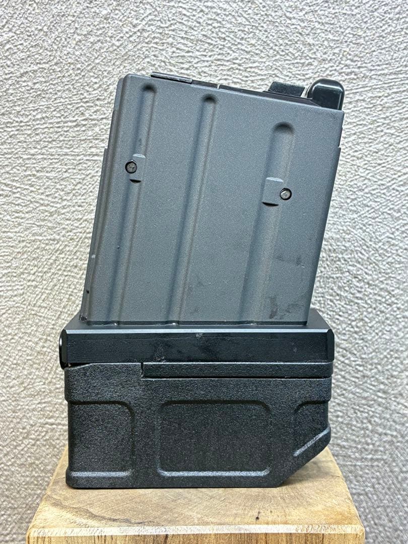 R7-15 東京マルイ GBB M4 マガジンアダプター 外部ソース仕様
