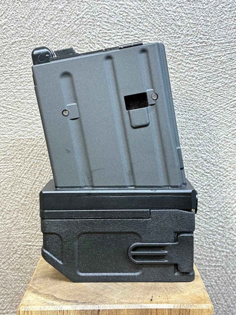 R7-15 東京マルイ GBB M4 マガジンアダプター 外部ソース仕様