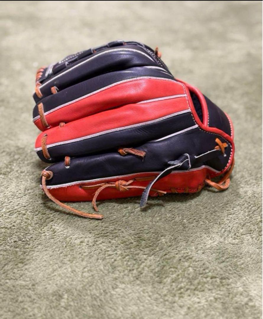 き*ら様 軟式用グローブ 黒と赤