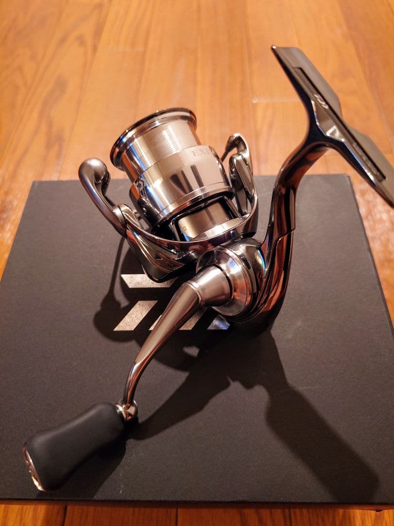 ダイワ DAIWA 22イグジストLT2500S-H