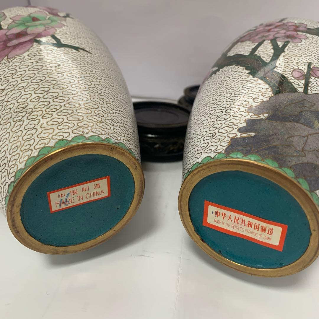 中国美術　七宝焼　花鳥花瓶一対　木台付き　送料込み