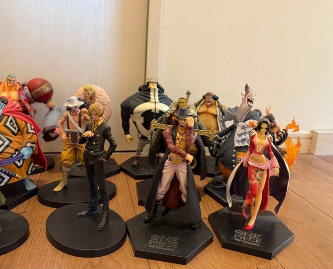 超レア　ワンピース 麦わら一味　王下七武海海軍大将フィギュアセット　コンプリート