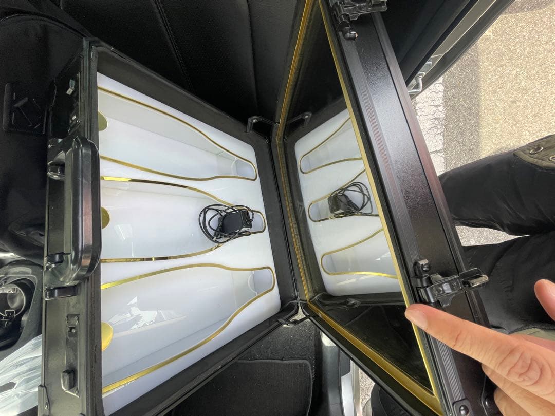 アルマンド アタッシュケース