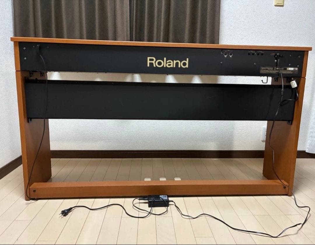 【Shig Tutさま専用】①ローランド DP-970 電子ピアノ本体のみ