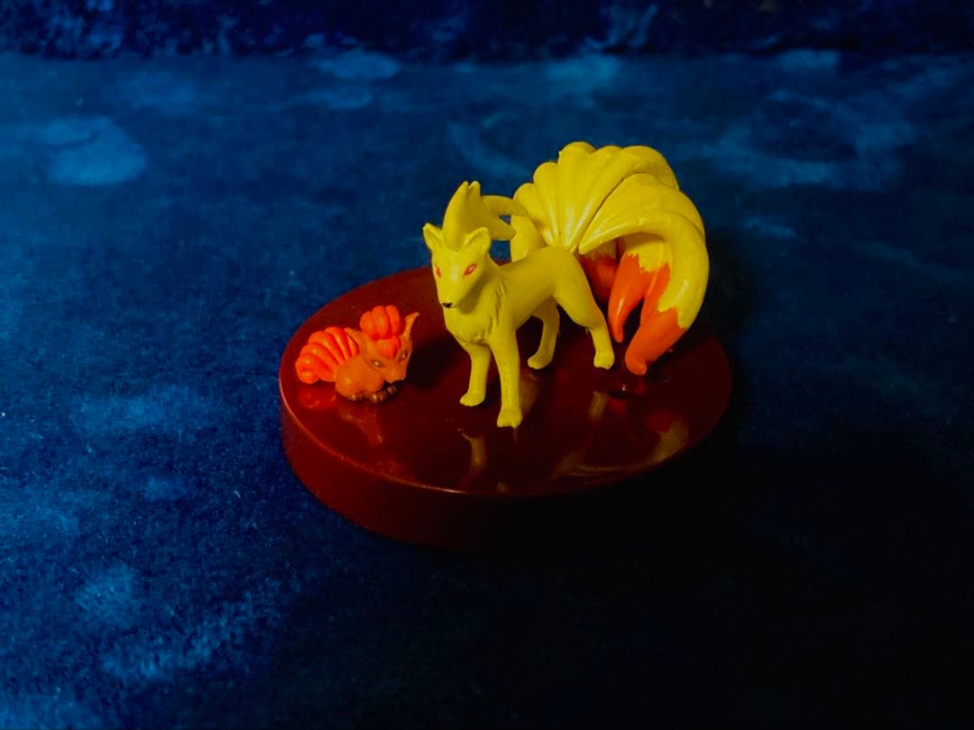 【立体ポケモン図鑑】ロコン　キュウコン