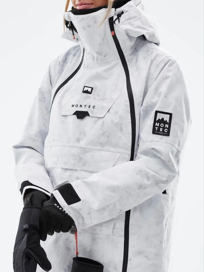 Montec ホワイト スキーウェアジャケット　レディースXS SMサイズ向き