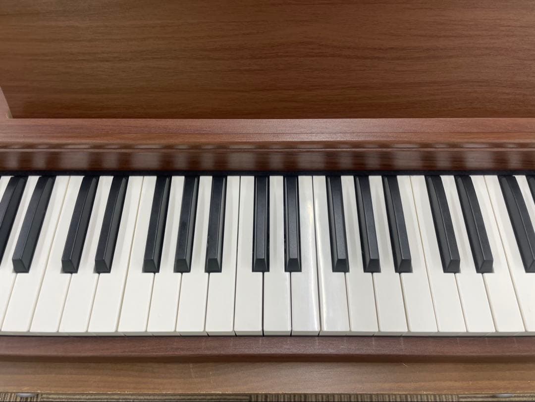 電子ピアノ88鍵盤　給電タイプ　木目調ボディ　マホガニー