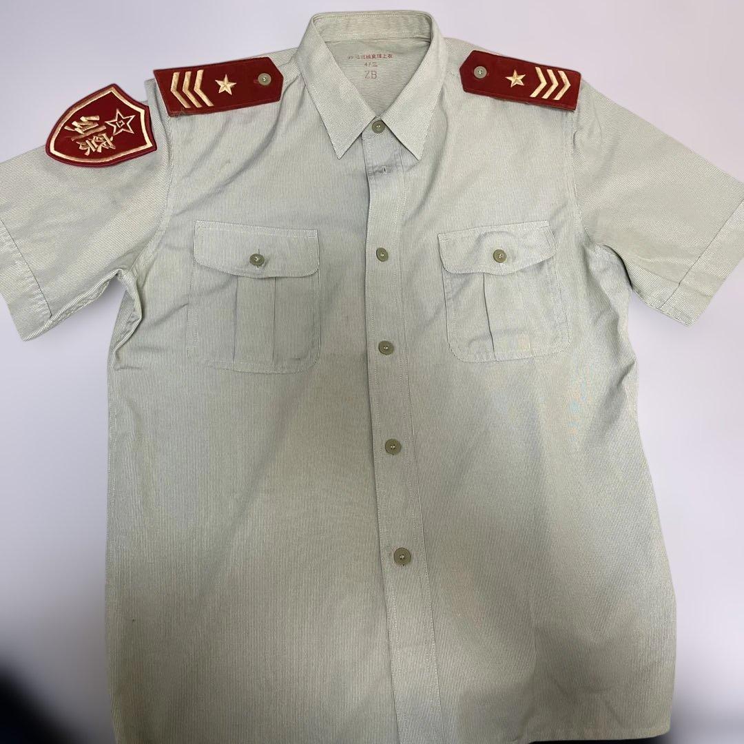 中国憲兵執勤専用夏用半袖軍服一式（軍服・肩章・腕章・ベレー帽）