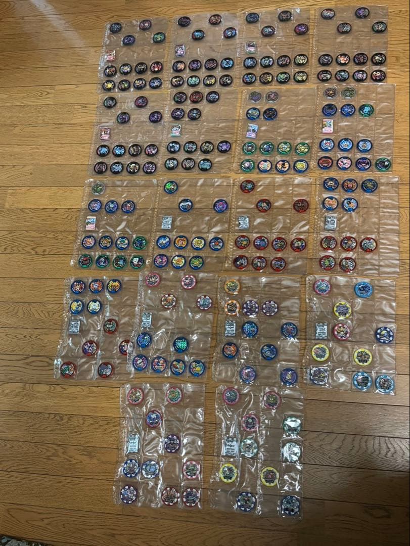 妖怪メダル　約100コンプセット以上　約1,700種類以上　未使用多数　コンプ