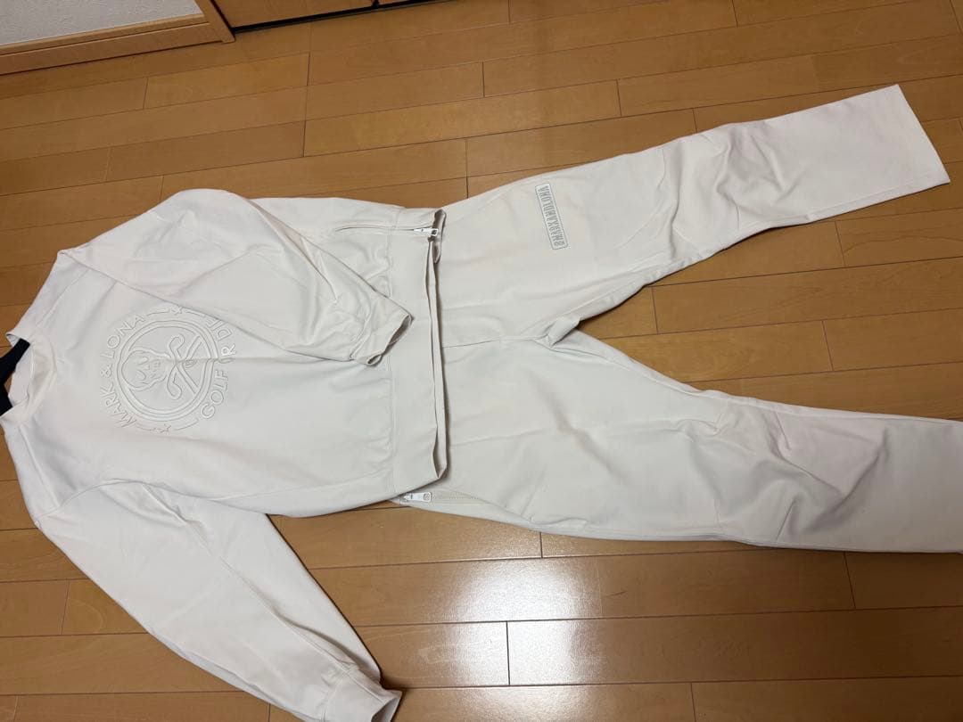 MARK & LONA ホワイト セーター・パンツセット　セットアップ