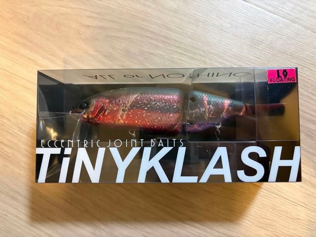 ルアー・フライ TiNY KLASH Low DRT CRAW