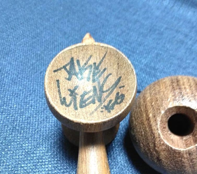 ジェイク・ウィンズサイン入りけん玉