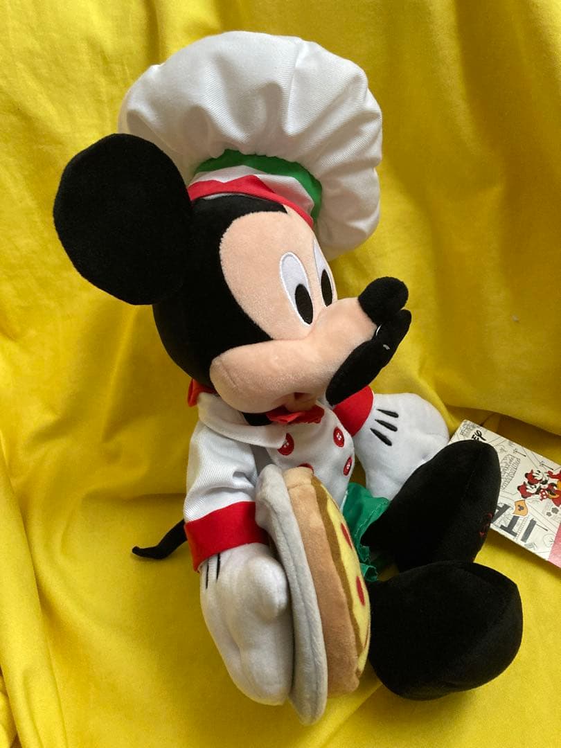 イタリアディズニーストア限定‼️✳️ミッキー　ぬいぐるみ　シェフ ピザ‼️✳️クッキング