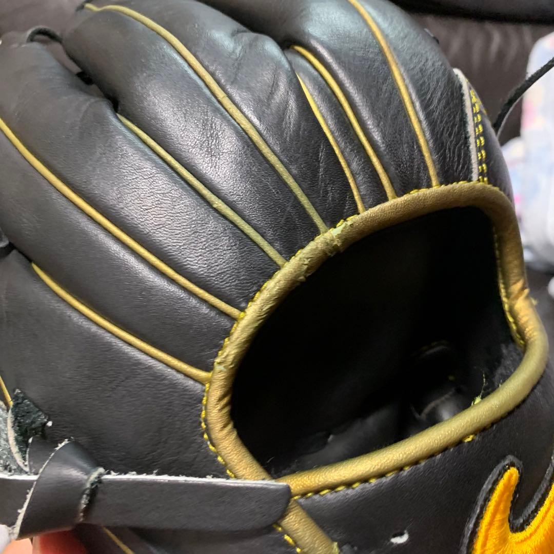 Nike 軟式内野手用グローブ 右投げ 黒