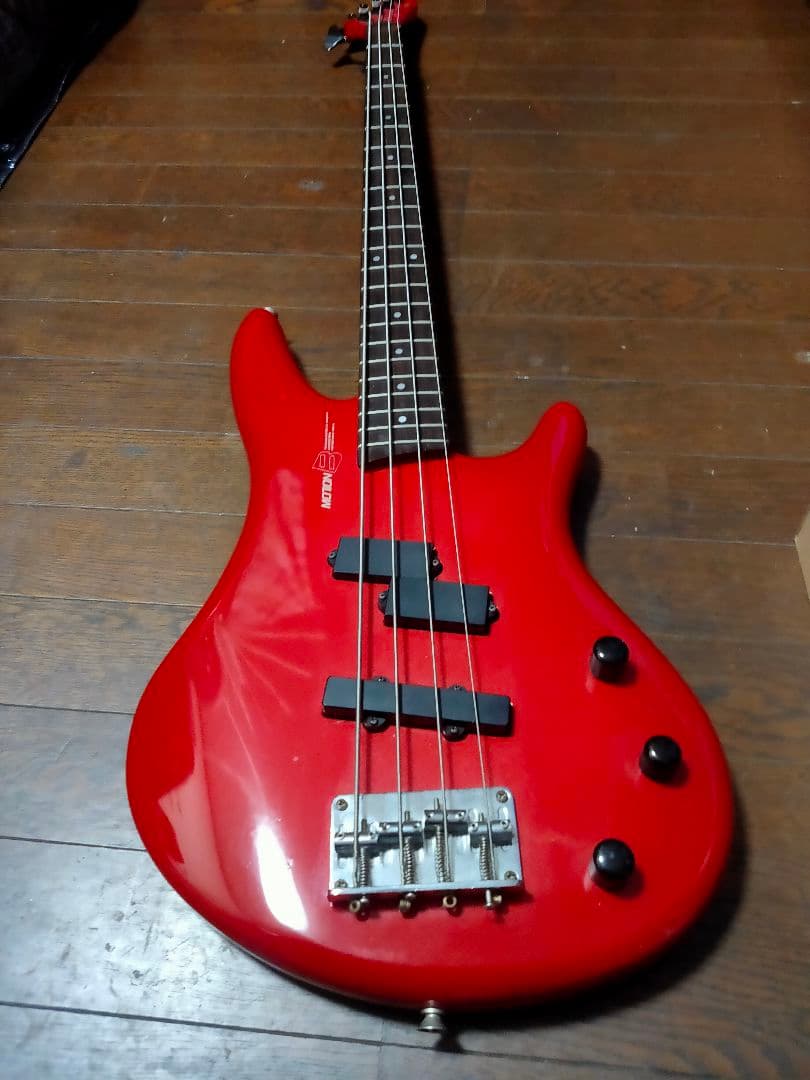 YAMAHA MOTION-B　ヤマハ　モーションB　エレキベースギター