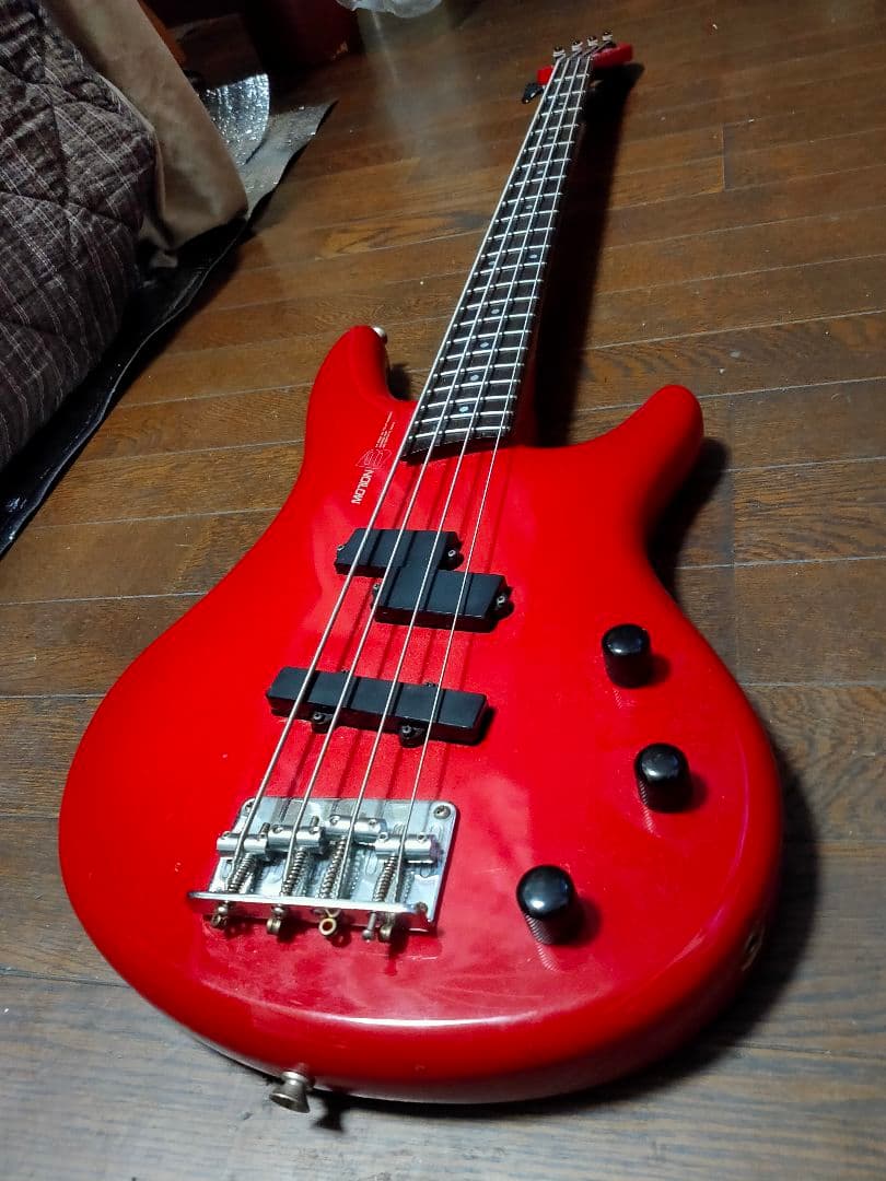 YAMAHA MOTION-B　ヤマハ　モーションB　エレキベースギター