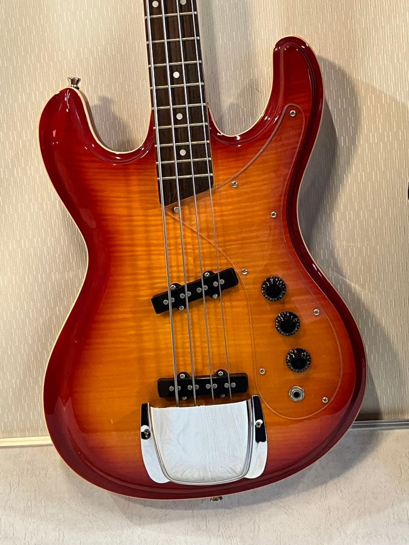 ARIAモズライトタイプベンチャーズモデル美品です。 フラット弦に張替えてます。