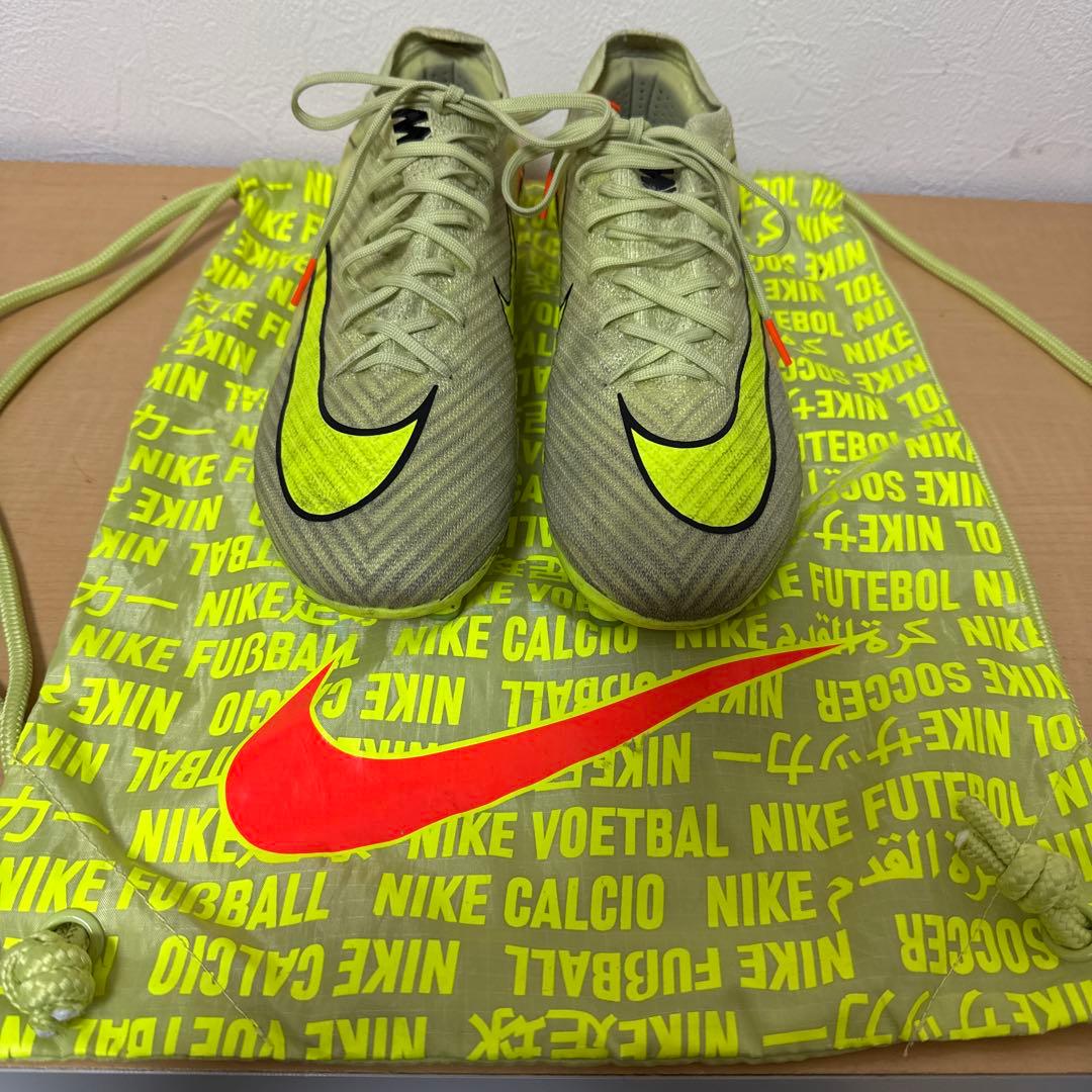 Nike サッカーシューズ イエロー/グレー 収納バッグ付き