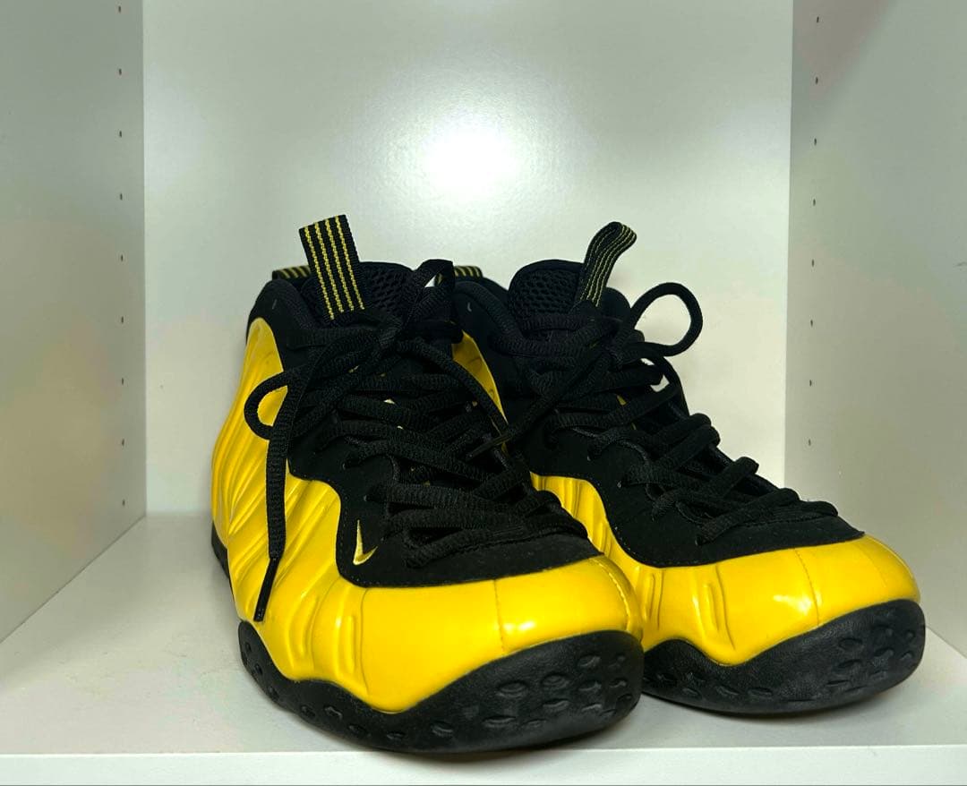 Nike Foamposite イエロー　ウータンクラン