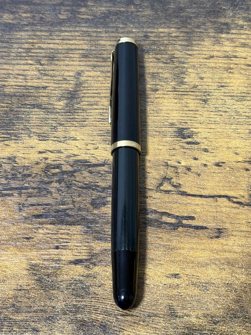 1970年代　ペリカン　万年筆　400NN ブラックストライプ　14c 細字