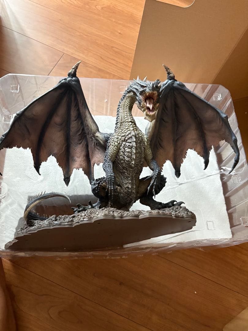 【はるき】カプコンフィギュアビルダークリエイターズモデル　黒龍ミラボレアス