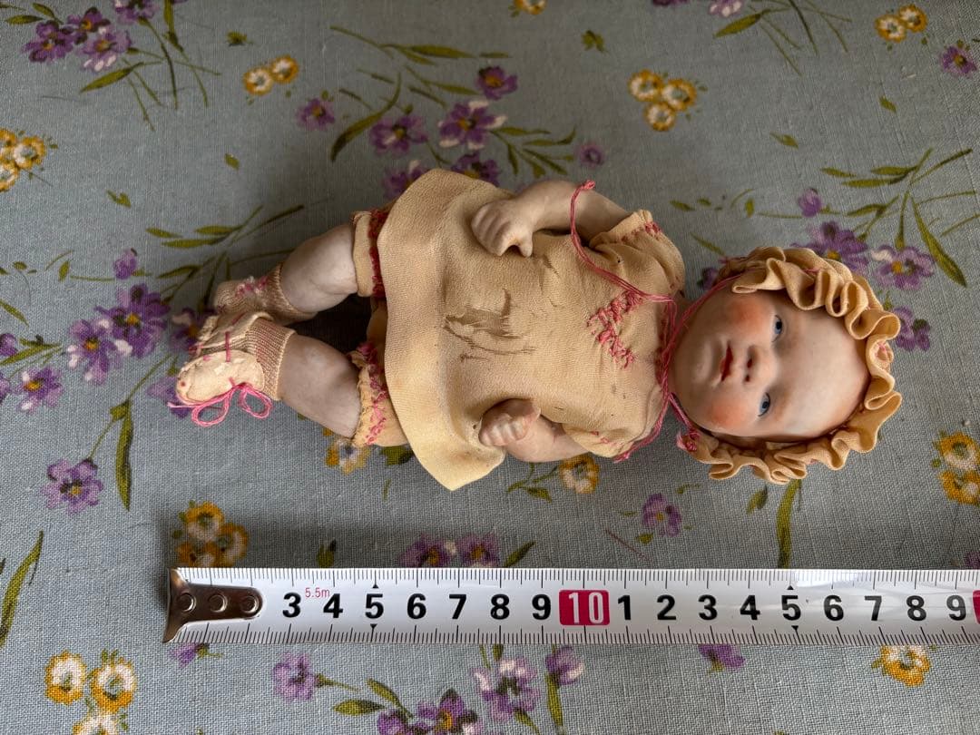 メイドインジャパンの小さなベビー