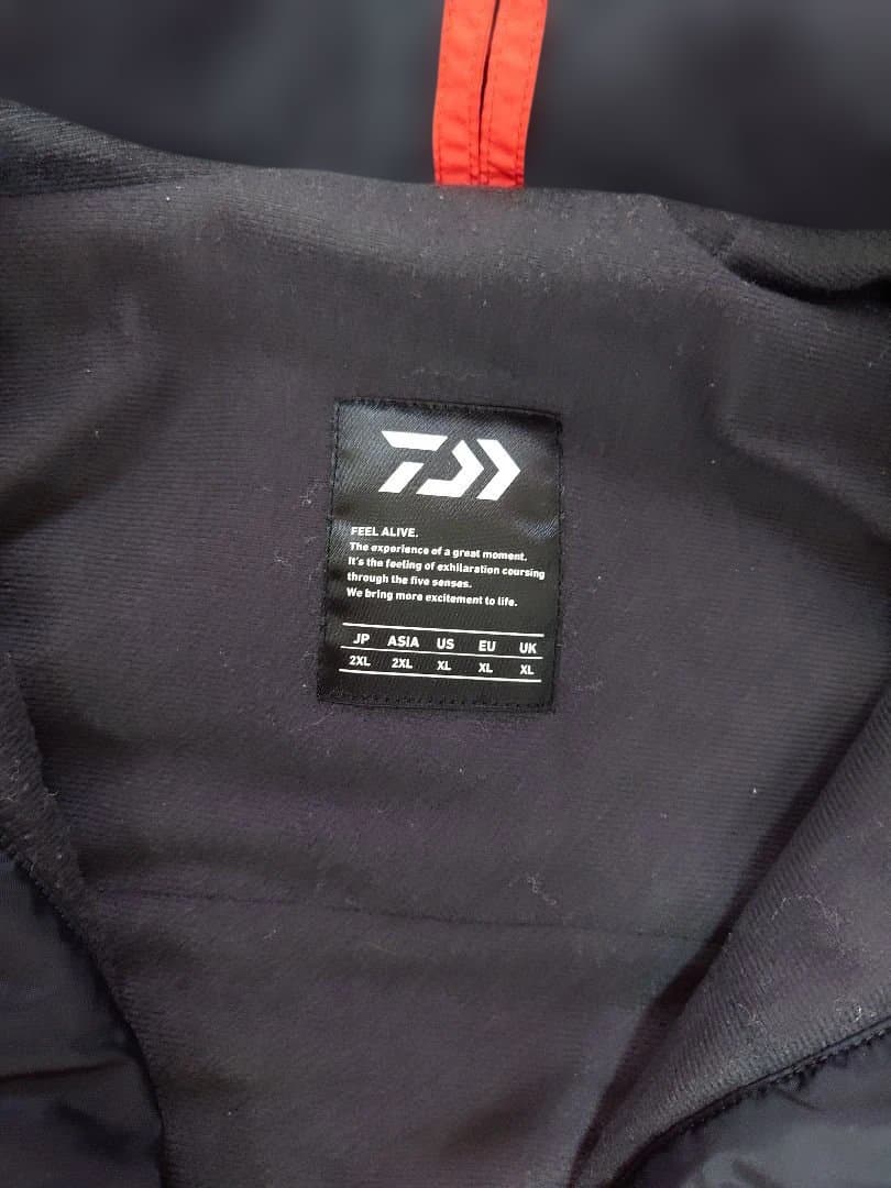 【DAIWA】ミドラーウェア 上下セット2XLサイズ 赤/黒