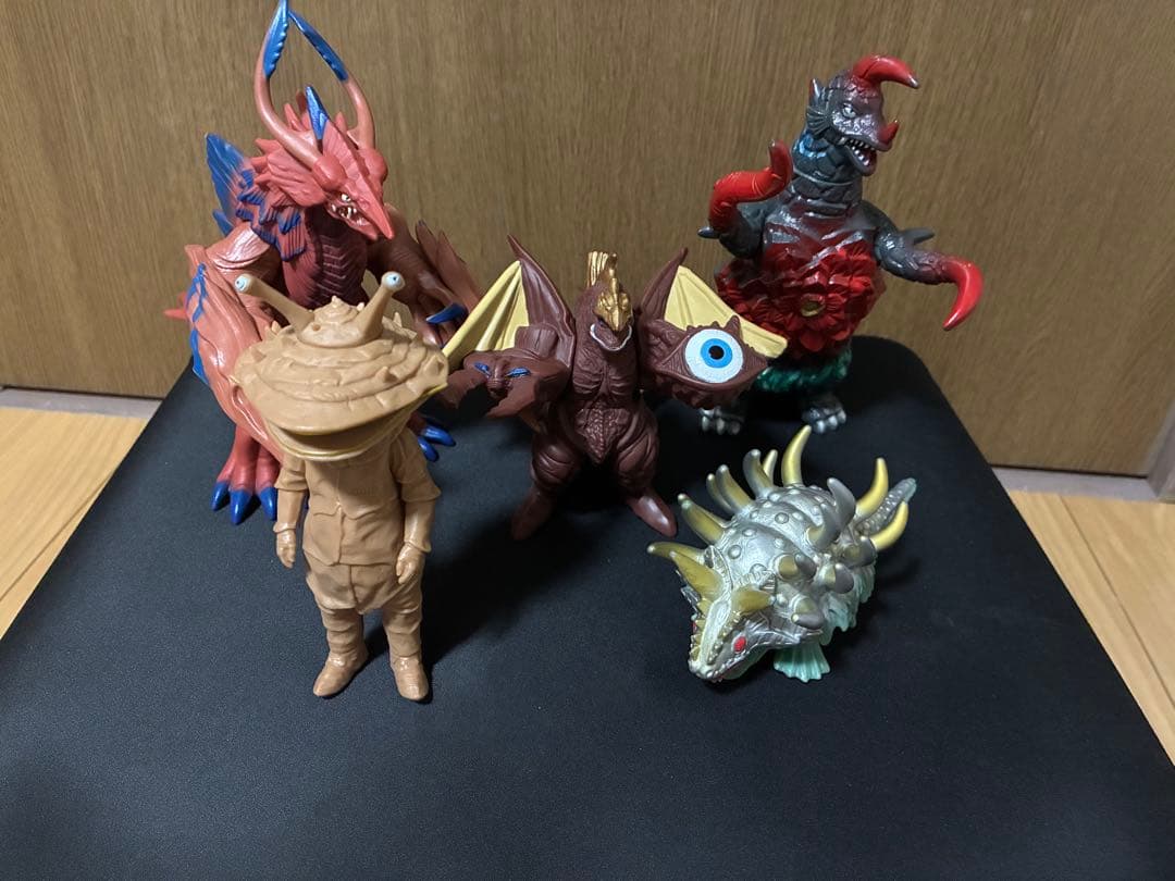 ウルトラマン　怪獣　ソフビ　まとめ売り　50体