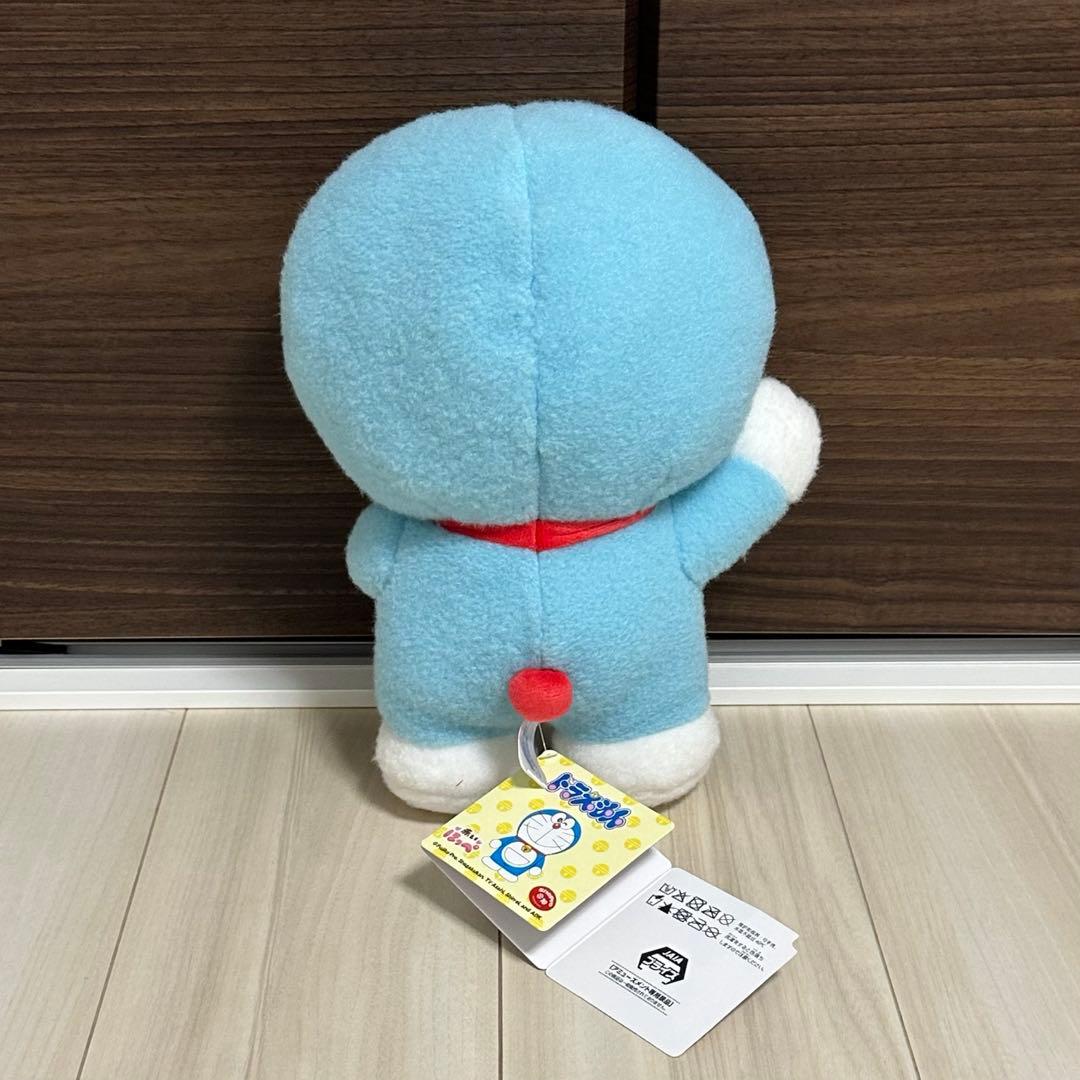 ドラえもん　お誕生日BIGぬいぐるみ8個　赤いほっぺLぬいぐるみ1個